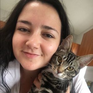 Meet your Posher, Layla